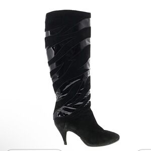 Gorgeous Roberto Cavalli black leather boots!